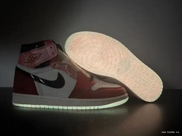 Chep Onekick ACROSS THE HIGH SPIDER-MAN SPIDER-VERSE DV1748-601 JORDAN 1 OG 0414